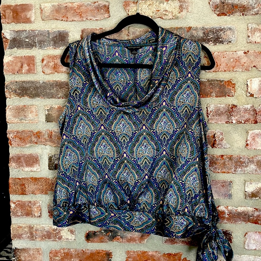 Women’s blouse